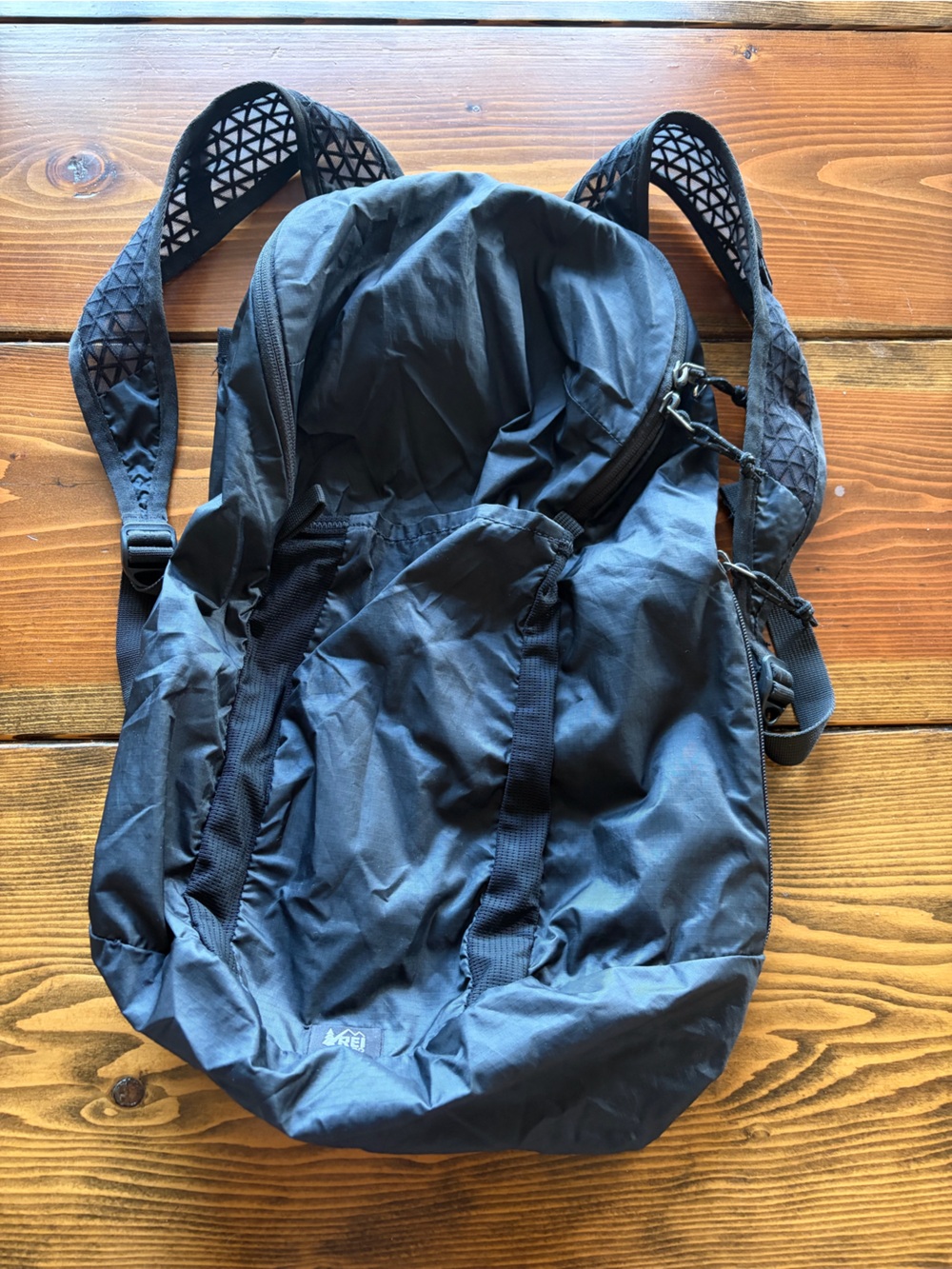 REI Black Adventure Stuff Pack - Compact Foldable Daypack - Picture 2 of 4